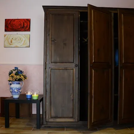 Notti E Dintorni Frühstückspension 3*